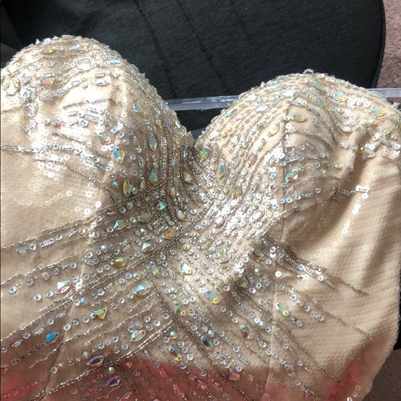 Prom homecoming dress - Picture 4 of 5